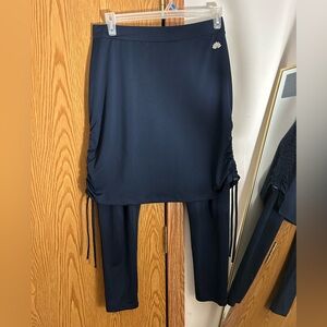 Elegant Navy Midi Skirt with Leggings